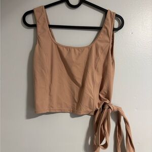 lululemon get centered crop top